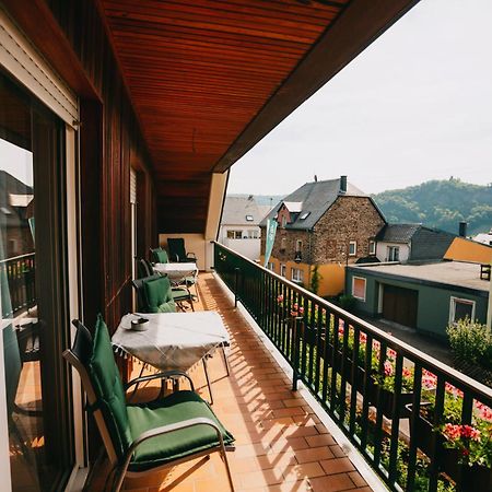 Bio-Weingut Staffelter Hof Guest House Krov Exterior photo