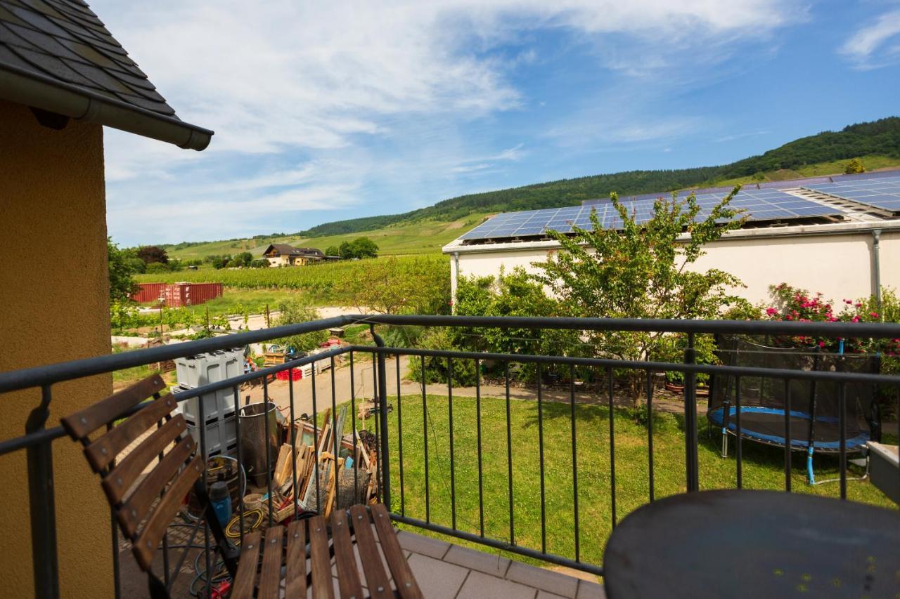 Bio-Weingut Staffelter Hof Guest House Krov Exterior photo